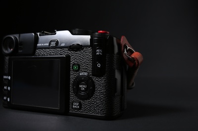 富士X100T与X-Pro系列相机 产品摄影与摄像服务的专业利器